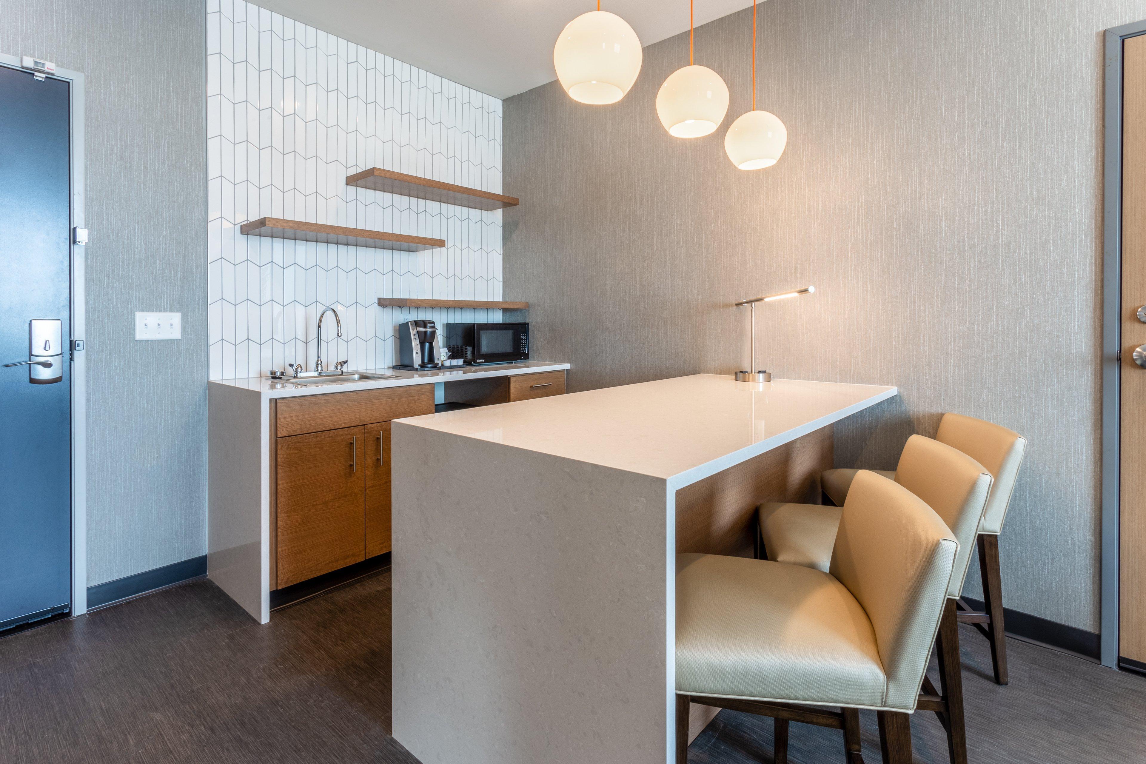 Holiday Inn & Suites Cedar Falls-Waterloo Event Ctr By Ihg Εξωτερικό φωτογραφία