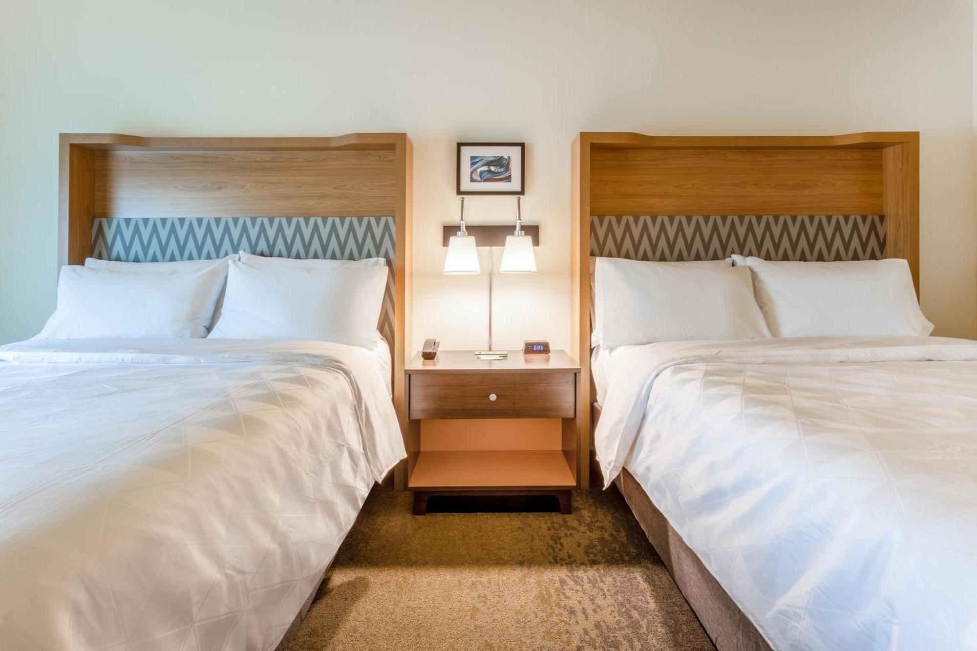 Holiday Inn & Suites Cedar Falls-Waterloo Event Ctr By Ihg Εξωτερικό φωτογραφία